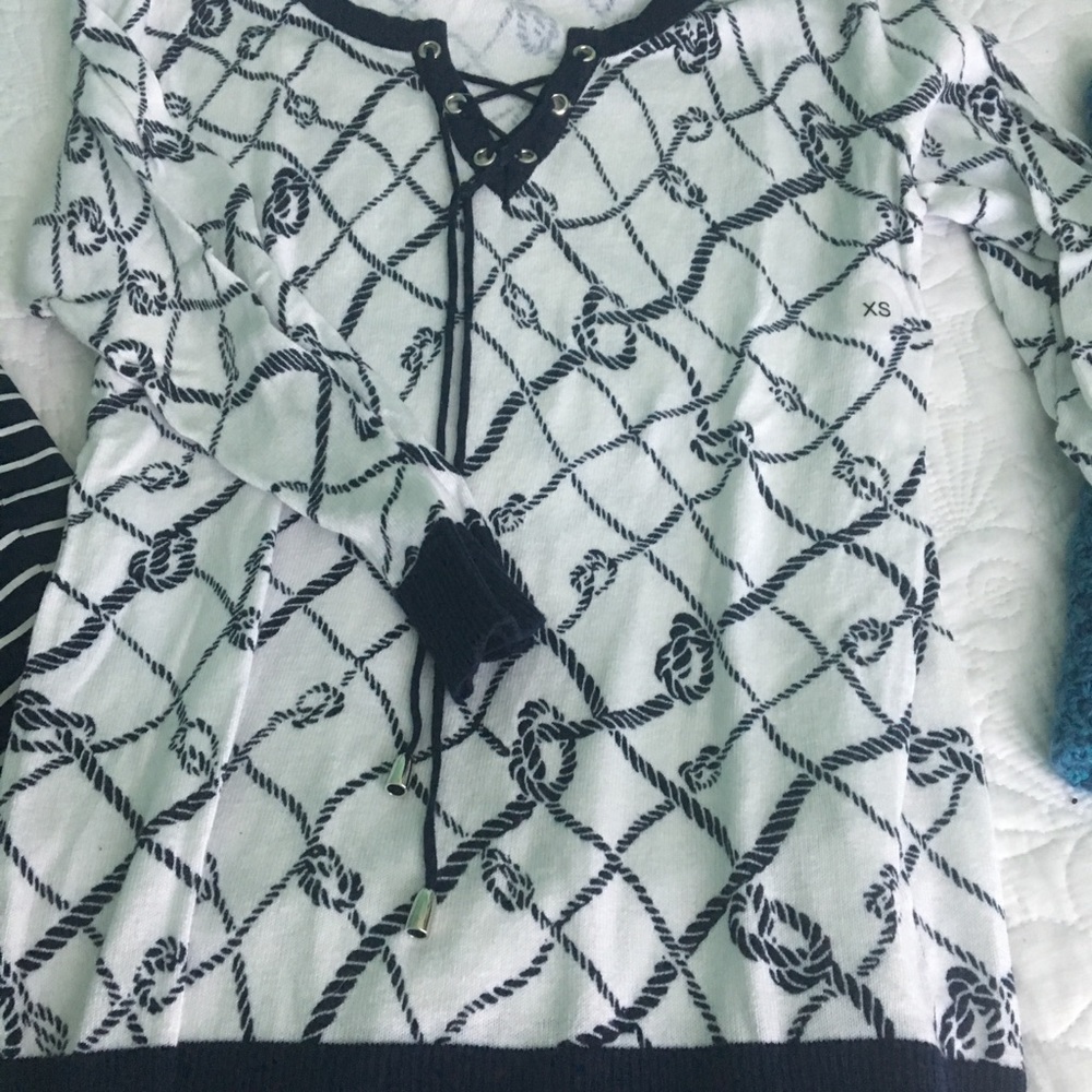 Lightweight sweater